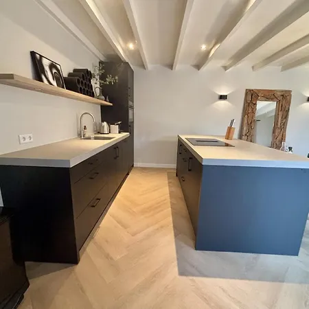 Luxe Recreatiewoning In Bosrijke Omgeving 6 Personen Met Verdieping Parque de vacaciones Waalre