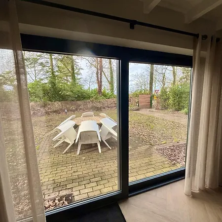 Luxe Recreatiewoning In Bosrijke Omgeving 6 Personen Met Verdieping