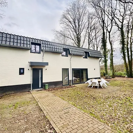 Prázdninový areál Luxe Recreatiewoning 31s In Bosrijke Omgeving Noord Brabant Voor 6 Personen Met Verdieping