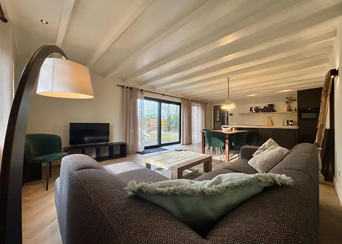 Luxe Recreatiewoning In Bosrijke Omgeving 6 Personen Met Verdieping Parque de vacaciones