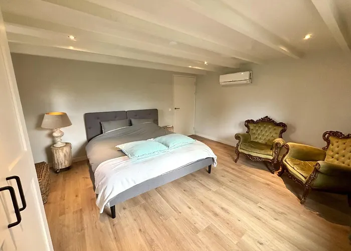 Luxe Recreatiewoning In Bosrijke Omgeving 6 Personen Met Verdieping Ferienpark Waalre